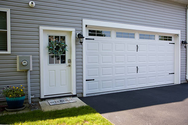 24/7 Emergency Garage Door Panel Replacement experts in Lafayette, LA